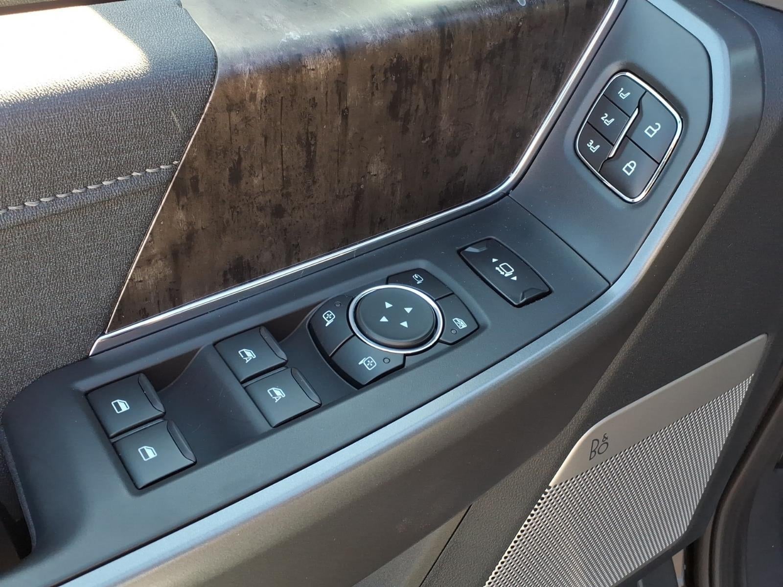 2027 Ford Super Duty F-250 SRW LARIAT