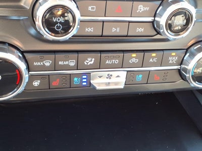 2027 Ford Super Duty F-250 SRW LARIAT