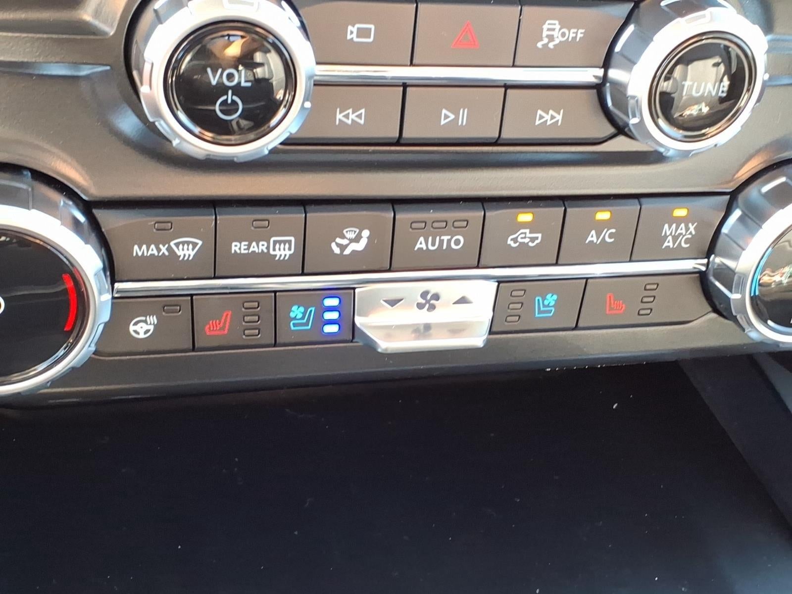 2027 Ford Super Duty F-250 SRW LARIAT
