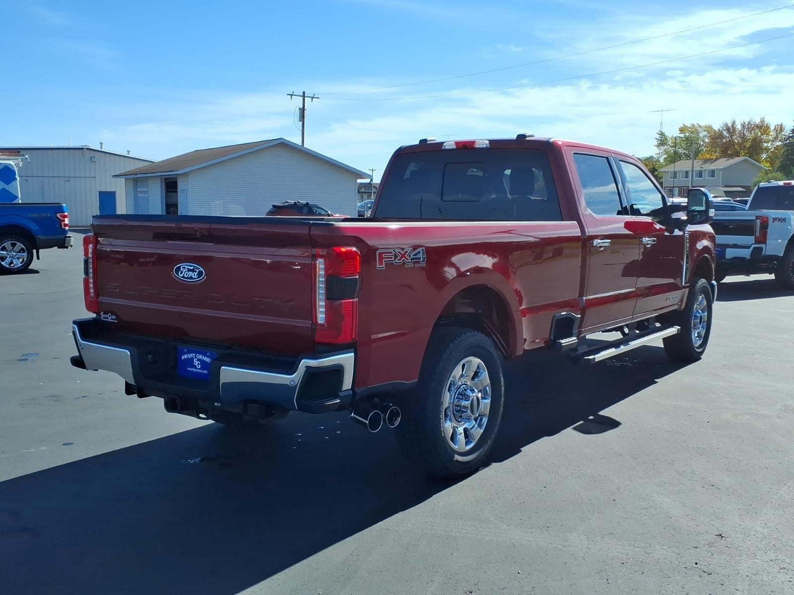 2027 Ford Super Duty F-350 SRW LARIAT