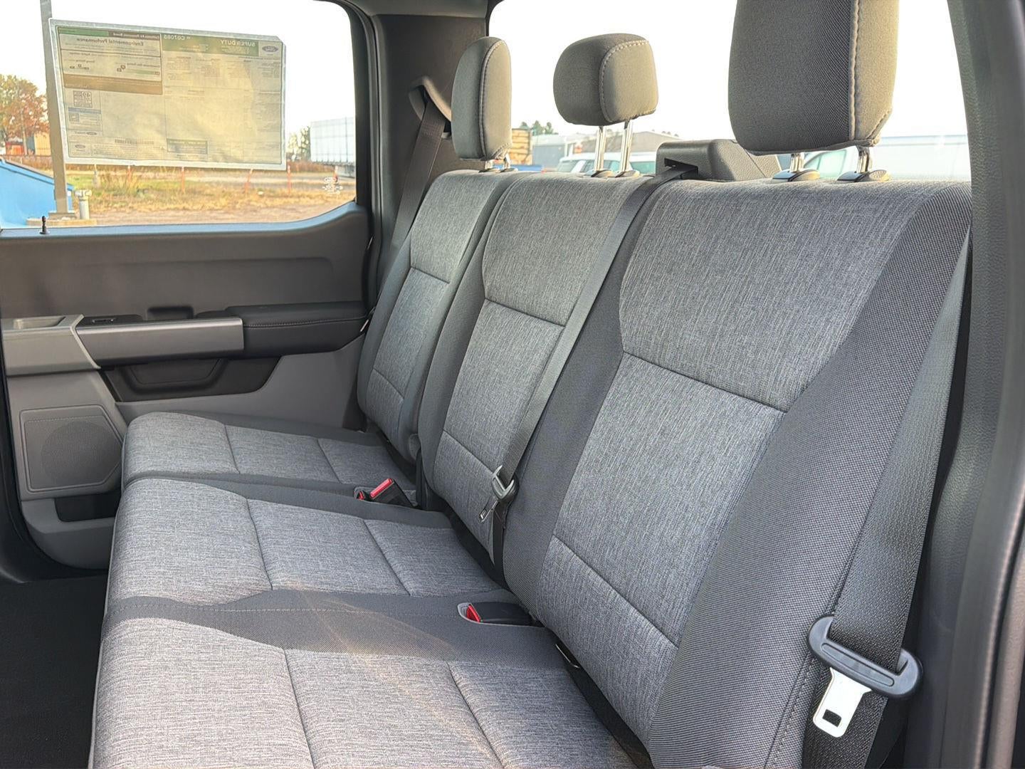 2027 Ford Super Duty F-350 SRW XL