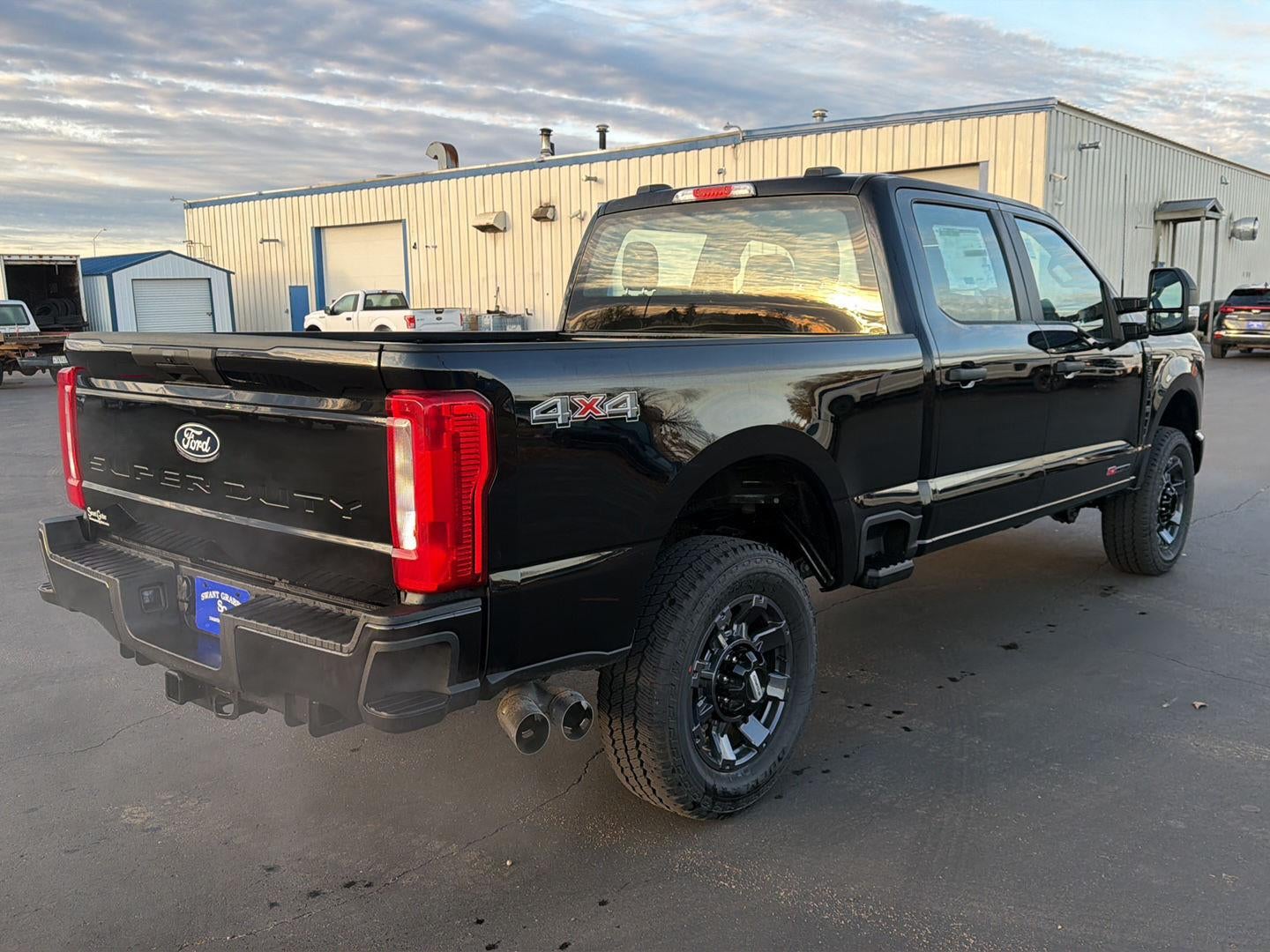 2027 Ford Super Duty F-350 SRW XL