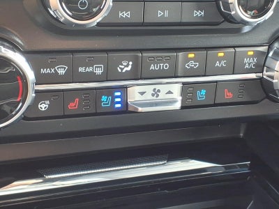 2027 Ford Super Duty F-350 Lariat