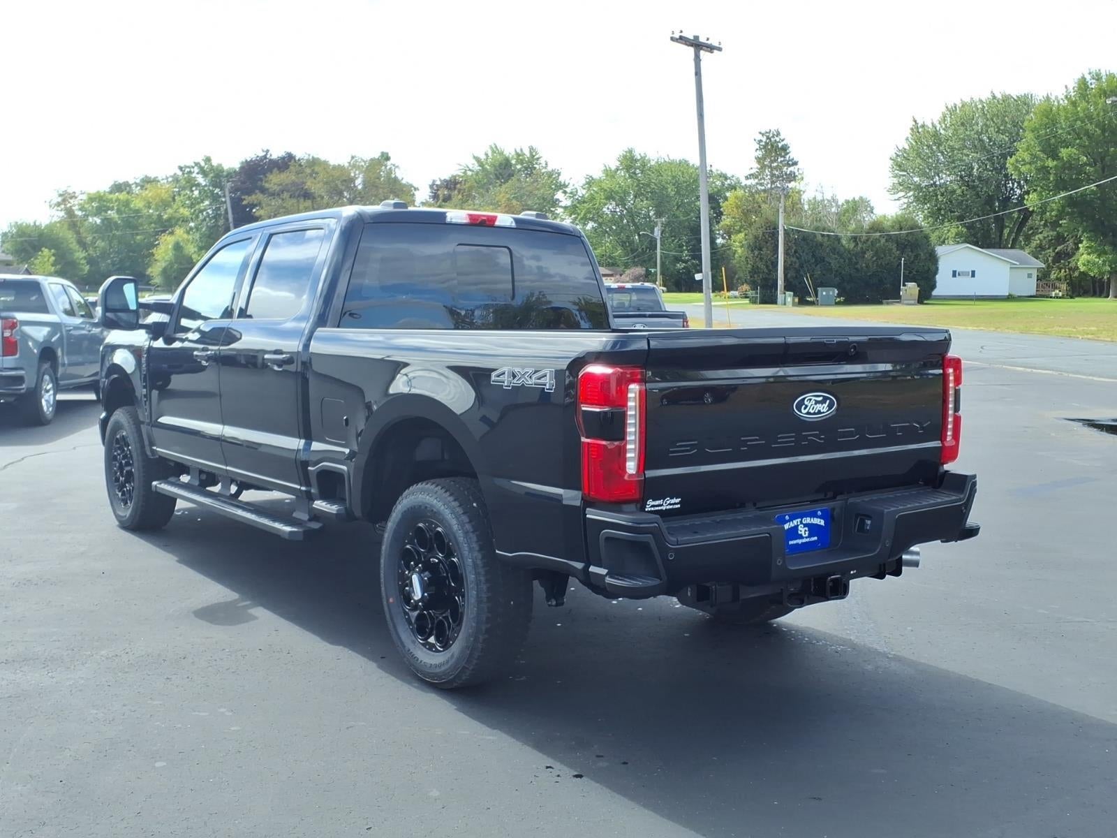 2027 Ford Super Duty F-350 Lariat