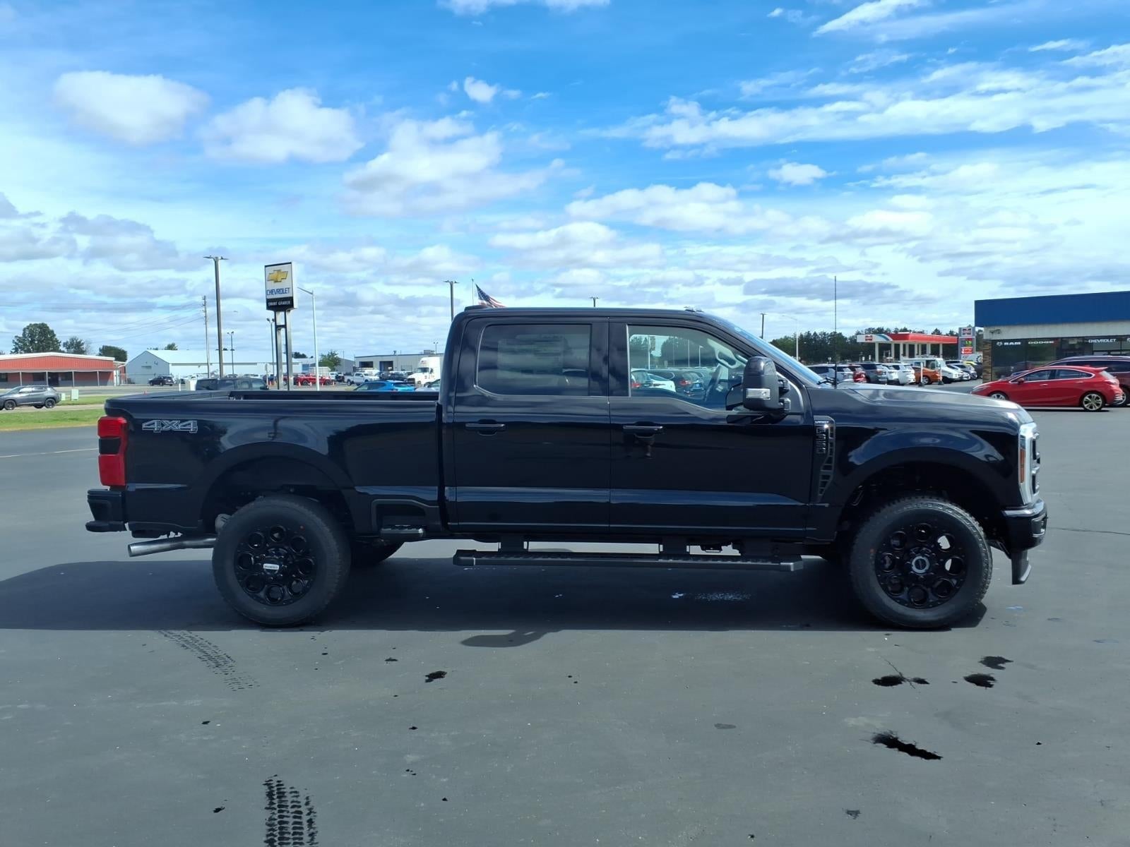 2027 Ford Super Duty F-350 Lariat