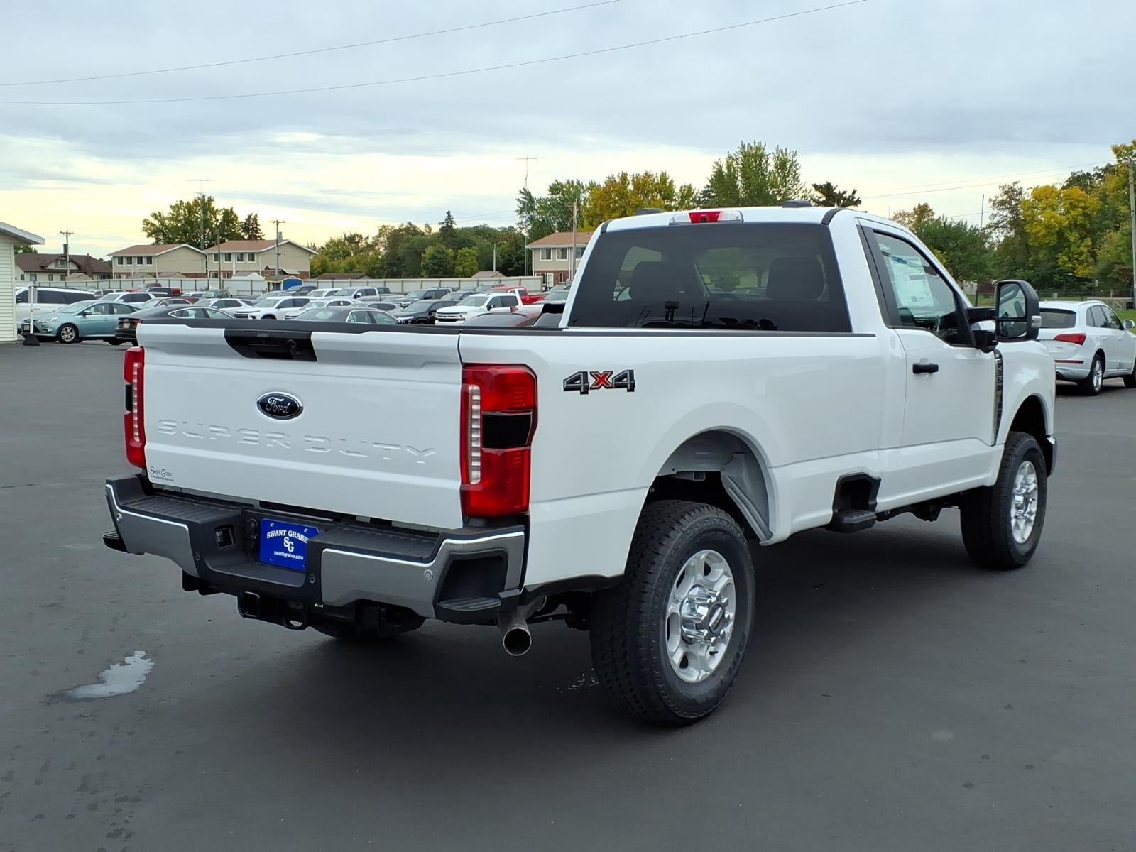 2026 Ford Super Duty F-350 XLT