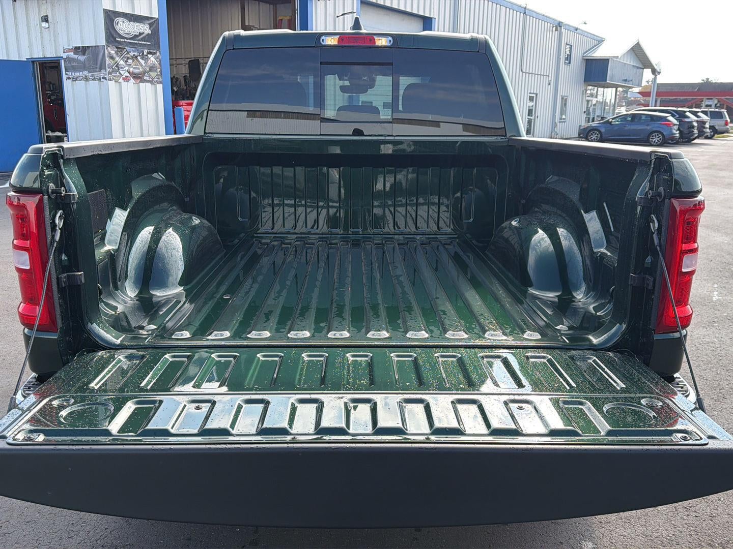 2027 RAM Ram 1500 RAM 1500 BIG HORN CREW CAB 4X4 5'7' BOX