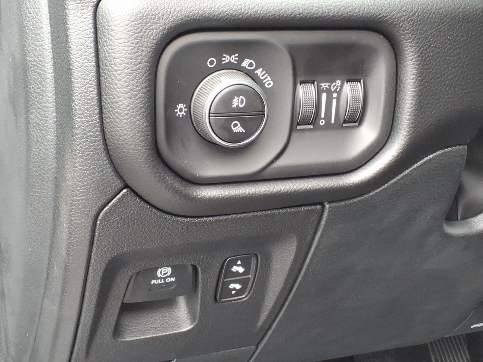 2027 RAM Ram 1500 RAM 1500 BIG HORN CREW CAB 4X4 5'7' BOX