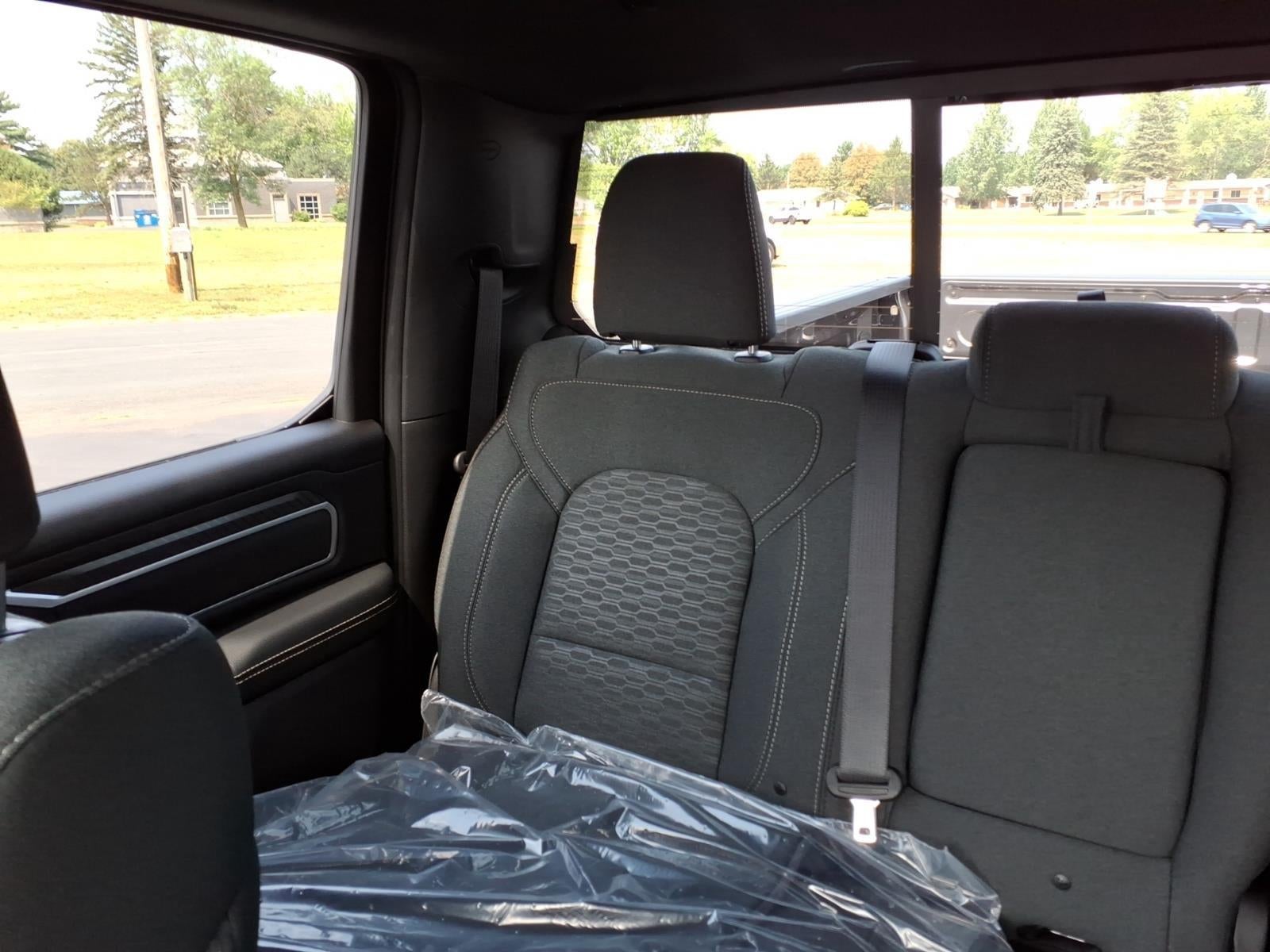 2026 RAM Ram 1500 RAM 1500 BIG HORN CREW CAB 4X4 6'4' BOX