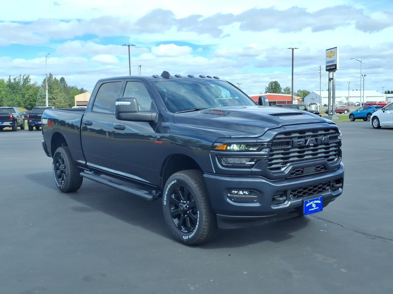 2027 RAM Ram 2500 RAM 2500 BLACK EXPRESS CREW CAB 4X4 6'4' BOX