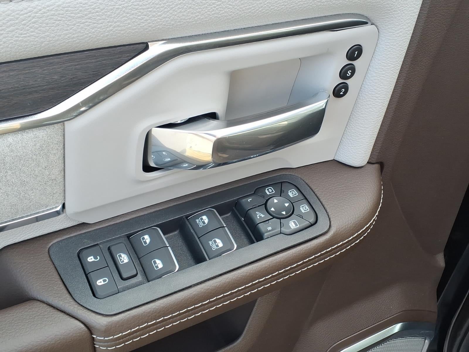 2027 RAM Ram 3500 RAM 3500 LARAMIE CREW CAB 4X4 8' BOX
