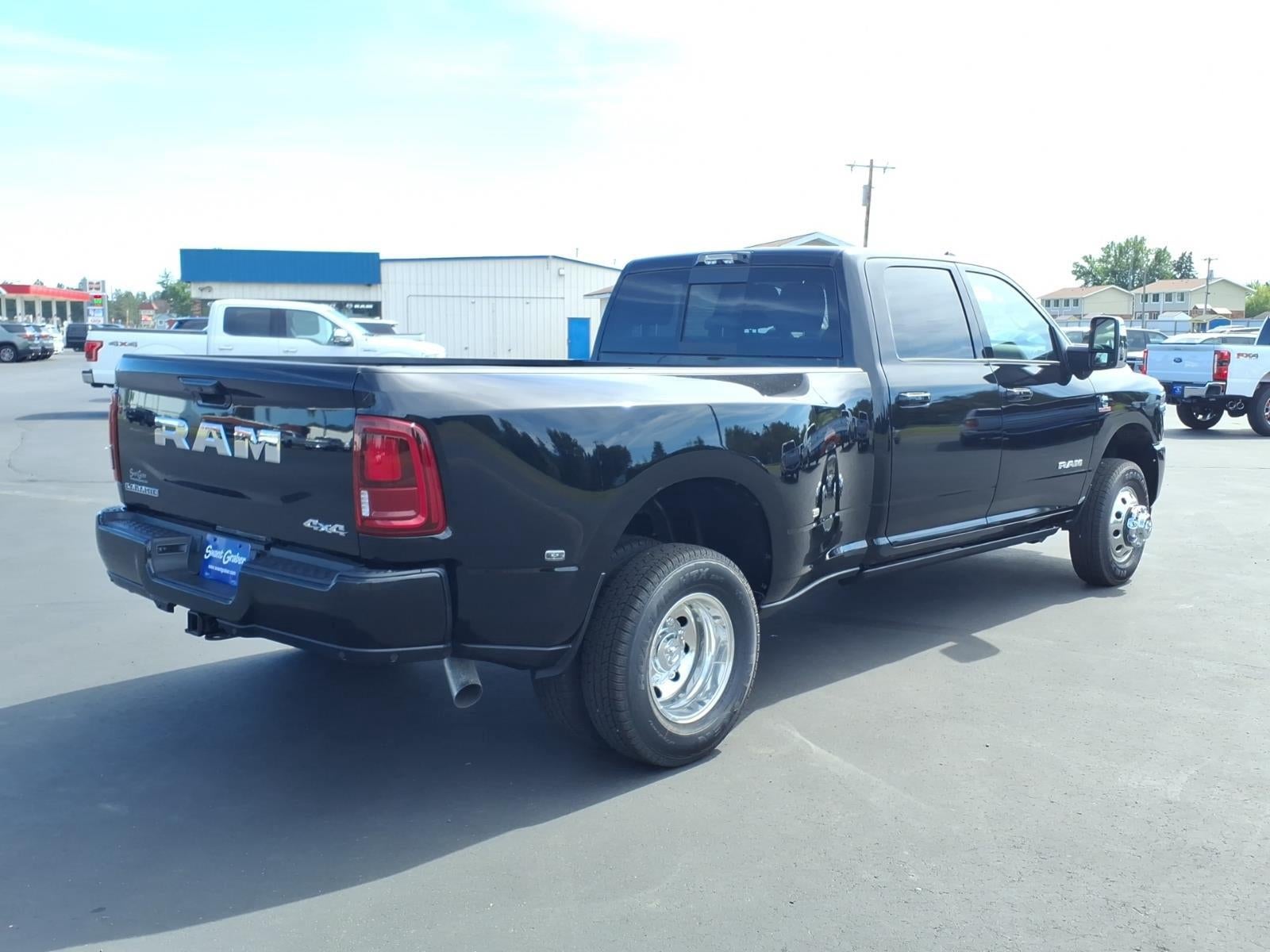 2027 RAM Ram 3500 RAM 3500 LARAMIE CREW CAB 4X4 8' BOX