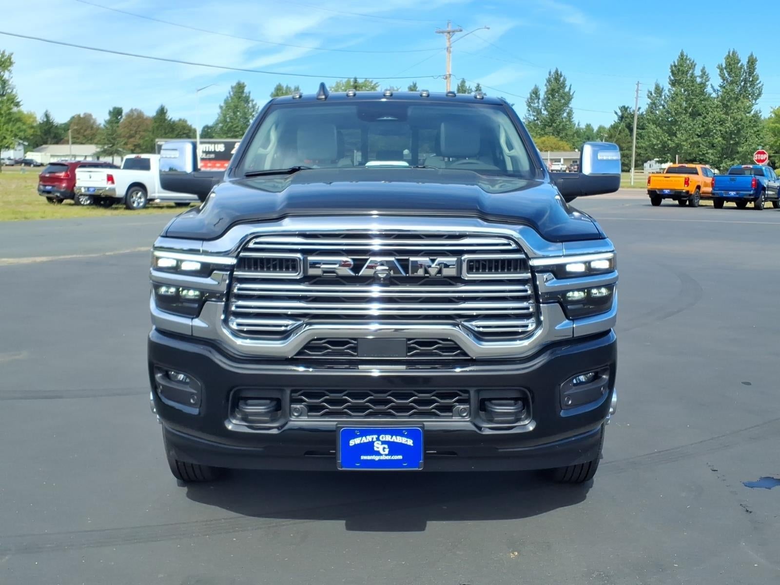 2027 RAM Ram 3500 RAM 3500 LARAMIE CREW CAB 4X4 8' BOX